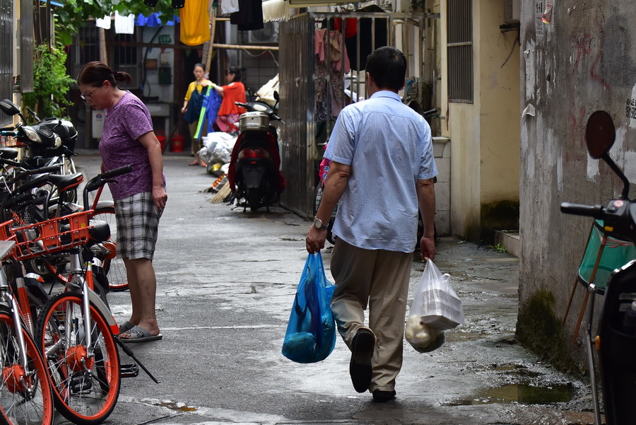 【一线抗疫群英谱】重症ICU纪实_beat365官网中文(图4)